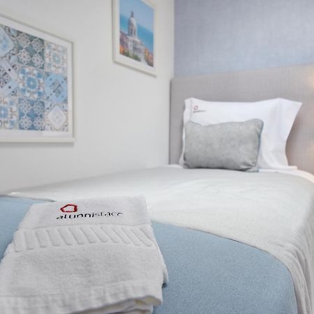 Alunni Stacc Guesthouse Lisbon Luaran gambar