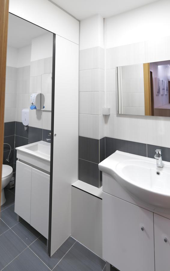 Alunni Stacc Guesthouse Lisbon Luaran gambar